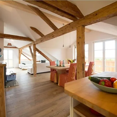 Holiday home Plaatsje In Het Mesnerhuis *